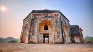 Mehrauli Archaeological Park Picnic Spot near Delhi