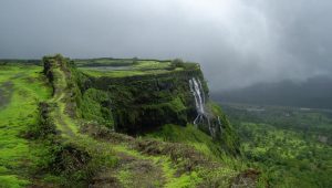 Nearest Hill Station to Mumbai Lonavala